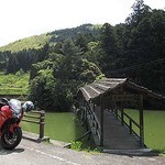 そば処 石畳むら - 近くにある観光名所「屋根付き橋」