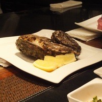 マラルンガ鉄板焼 - 玄界灘産活鮑