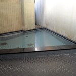 天山トロン温泉 - 室外温泉（露天風呂？）です