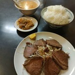 中国料理 上海一家 - 牛スネの醤油煮¥600