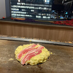 Okonomiyaki Yukari - 特選ミックス焼き　1420円