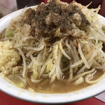 ラーメン二郎 - 大ラーメン　にんにく・脂。