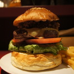 Magari Burger ROUTE66 - ベーコンジャムチーズバーガー