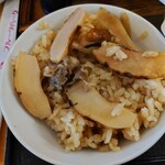 山梨FUJIフルーツパーク - 松茸炊き込みご飯