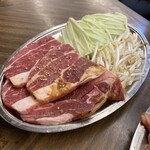 焼肉 東山食堂 - ジンギスカン950円