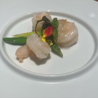 珞珈壹号 銀座店 - 恩施緑茶と海老炒め