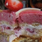 ラヴニュー - ルージュ