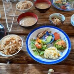 汀の精 - 琵琶湖の湖漁と沖島の野菜たっぷり。