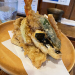 Tempura Tempei - 海老、イカ、穴子、野菜。