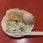 香福味坊 - サラダ、前菜、茶葉煮卵←美味しい！