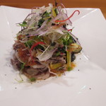 洋飯屋　LAYLA - 豚肉と野菜。大きなとろろ芋入り