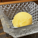 根津 焼鳥 照隅 - 柚子シャーベット