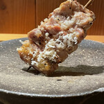 根津 焼鳥 照隅 - せせりホースラディッシュ