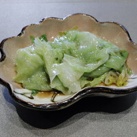 CANTON8 銀座店 - レタスの湯引き、特製醤油かけ