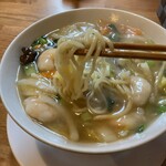 中華 いちばんぼし - 海老塩あんかけラーメン