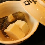 馳走 きむら - 京都の久世茄子と高野豆腐の炊き合わせ。
