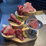 和牛放題の殿堂 宇田川町 肉屋横丁 - 