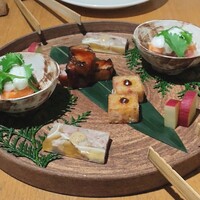 Az/ビーフン東 大阪店 - 前菜４種盛り合わせ(２人分)