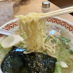 Ryuukaku - 麺も地元のたがみ製麺