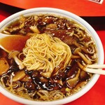 中国・中華料理 昌華楼 - 季節限定きのこラーメン