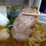 ラーメン 町田家 - 肩ロースの煮豚