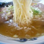 ラーメン専門店つる - 塩ラーメンの麺