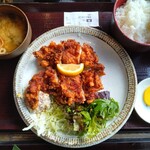 菊松食堂 - 竜田揚げ定食