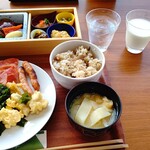 Niwa No Shokutaku Shiki - 朝食ブッフェ 1900円