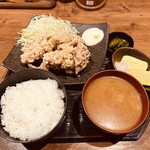 三代目 鳥メロ - 唐揚げ定食　800円