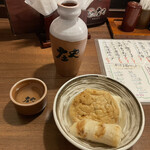 庄や - 日本酒大徳利、お通し