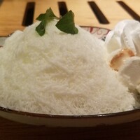肉亭ふたご iki 新宿店 - 韓国のかき氷　ピンス