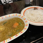 村上カレー店・プルプル - 