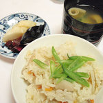 栴檀 - 【郷土飯】たき込みごはん　【香物】季節のもの