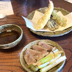 そば処 松 - 鴨焼きと天ぷら。天ぷら用の天つゆも丁寧です。