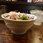 麺屋いちびり - 横から