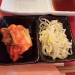 焼肉ホルモン 神田商店 - キムチ・ナムル