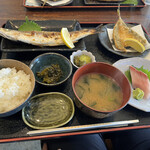 Meshiya Ooisokou - カマス塩焼き定食