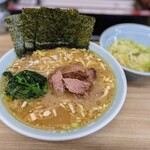 ラーメン 奥津家 - ラーメン(並)＋味付キャベツ