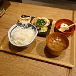 Nikujiru Gyouza No Dandadan - 肉餃子・チャーシュー定食