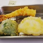 天麩羅処ひらお - ピーマンとイカ