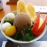 茶寮都路里 - 都路里あんみつ（抹茶みつ＆ほうじ茶アイス）