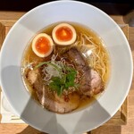 らぁ麺や 嶋 - 上かららぁ麺（しお）味玉