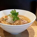 らぁ麺や 嶋 - らぁ麺（しお）味玉
