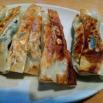 中国家庭料理 大福元 - 鉄板餃子