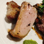 recte - ハーフの梅山豚のロース。確かに日本人好みの食べやすい柔らかさ
