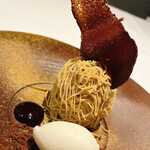 recte - 刺さっているのはデーツの焼き菓子です