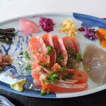 Irori Jinen - にじます刺身の皿