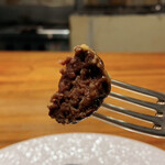 AKAI - ヒグマのハンバーグ（断面）