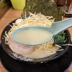 町田商店 - ネギ塩ラーメン(2022.10)