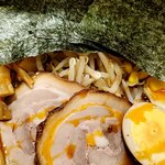 Ramen Toyohachiya - チャーシューに味玉